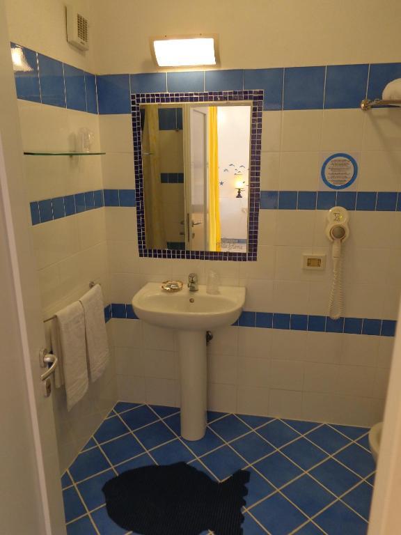Villa Flavia - Adults Only Ponza Szoba fotó